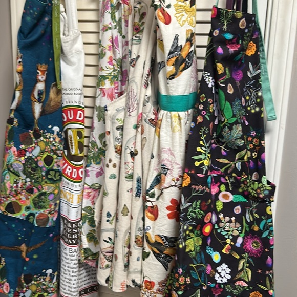 Fig Tree Apron - Picture 5 of 5